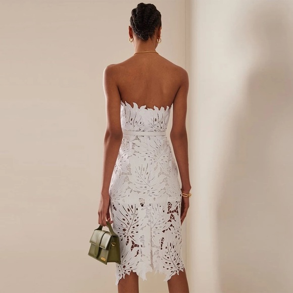 Sexy Whispy Lace Lined Bodycon Belted White MIDI Dress - Picture 4 of 8